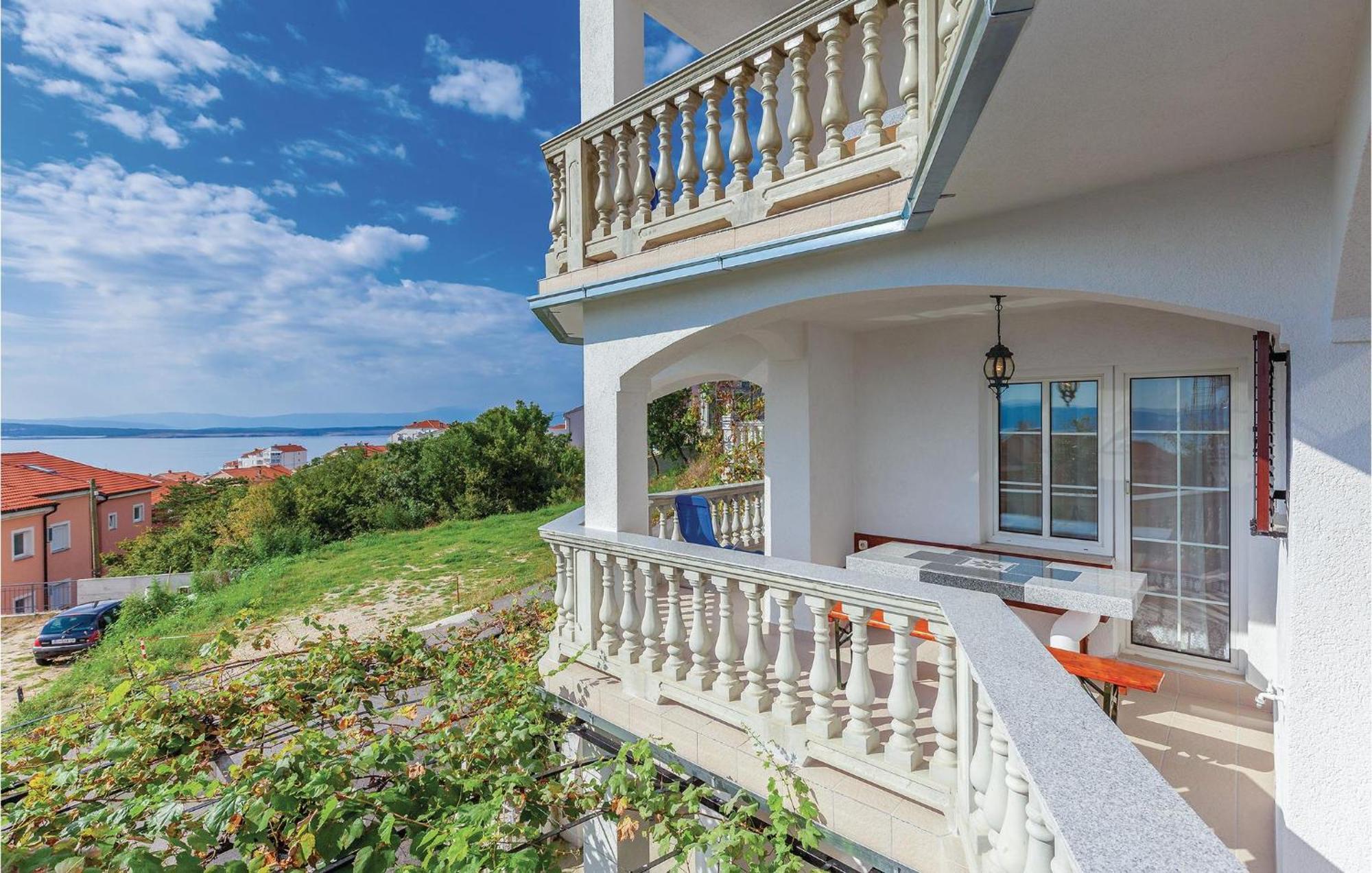 1 Bedroom Cozy Apartment In Crikvenica Exterior foto