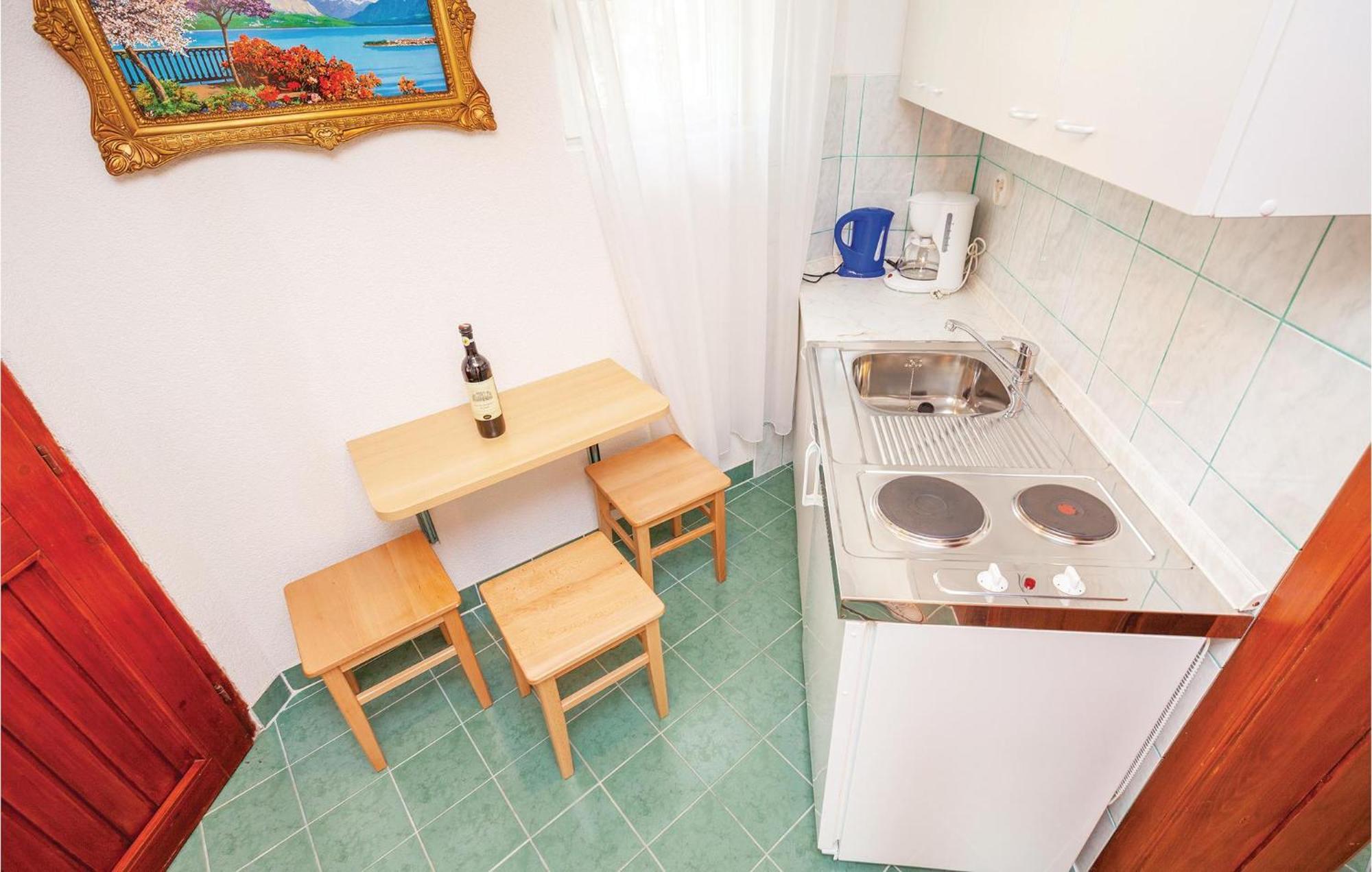 1 Bedroom Cozy Apartment In Crikvenica Exterior foto