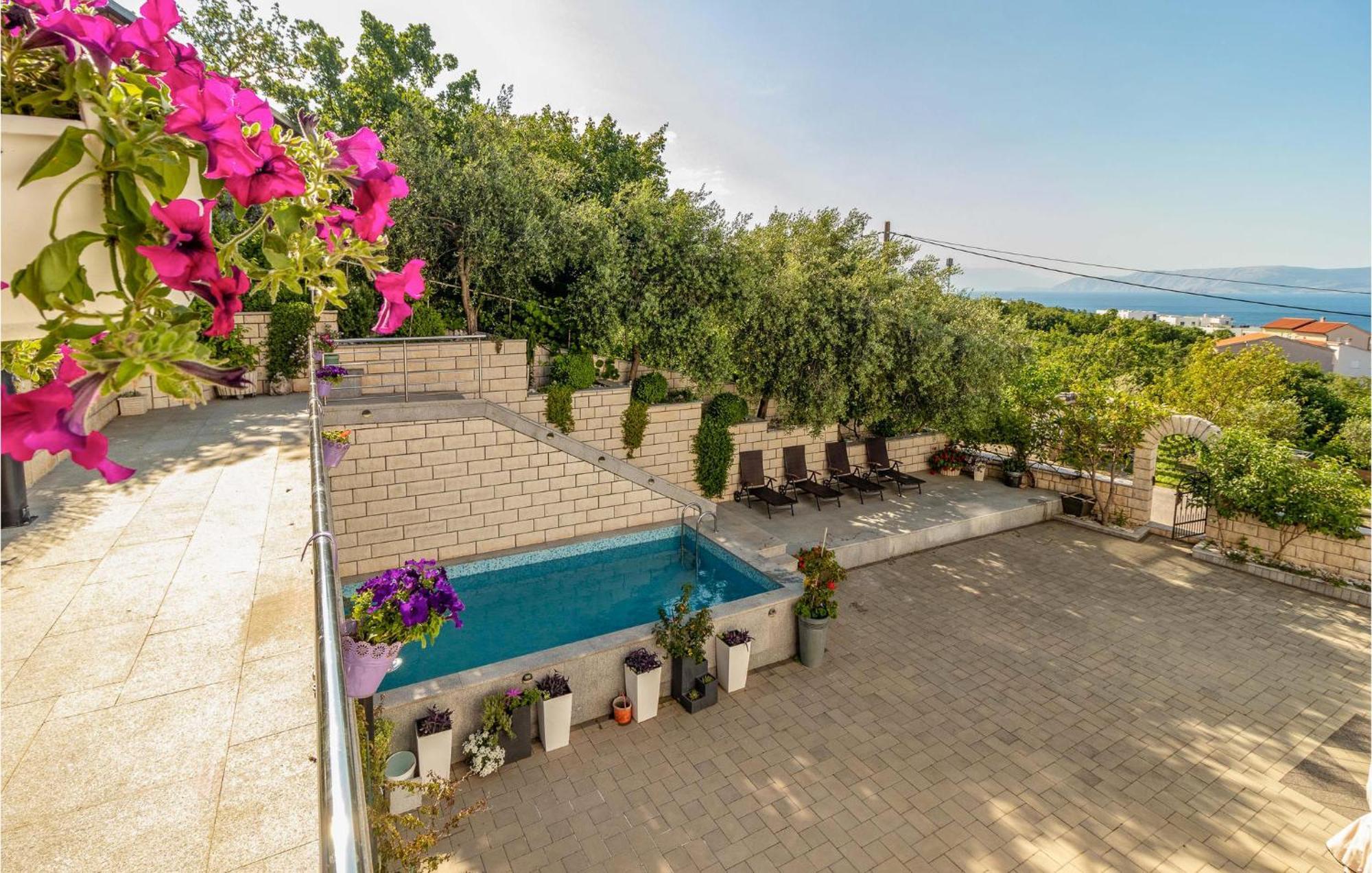 1 Bedroom Cozy Apartment In Crikvenica Exterior foto