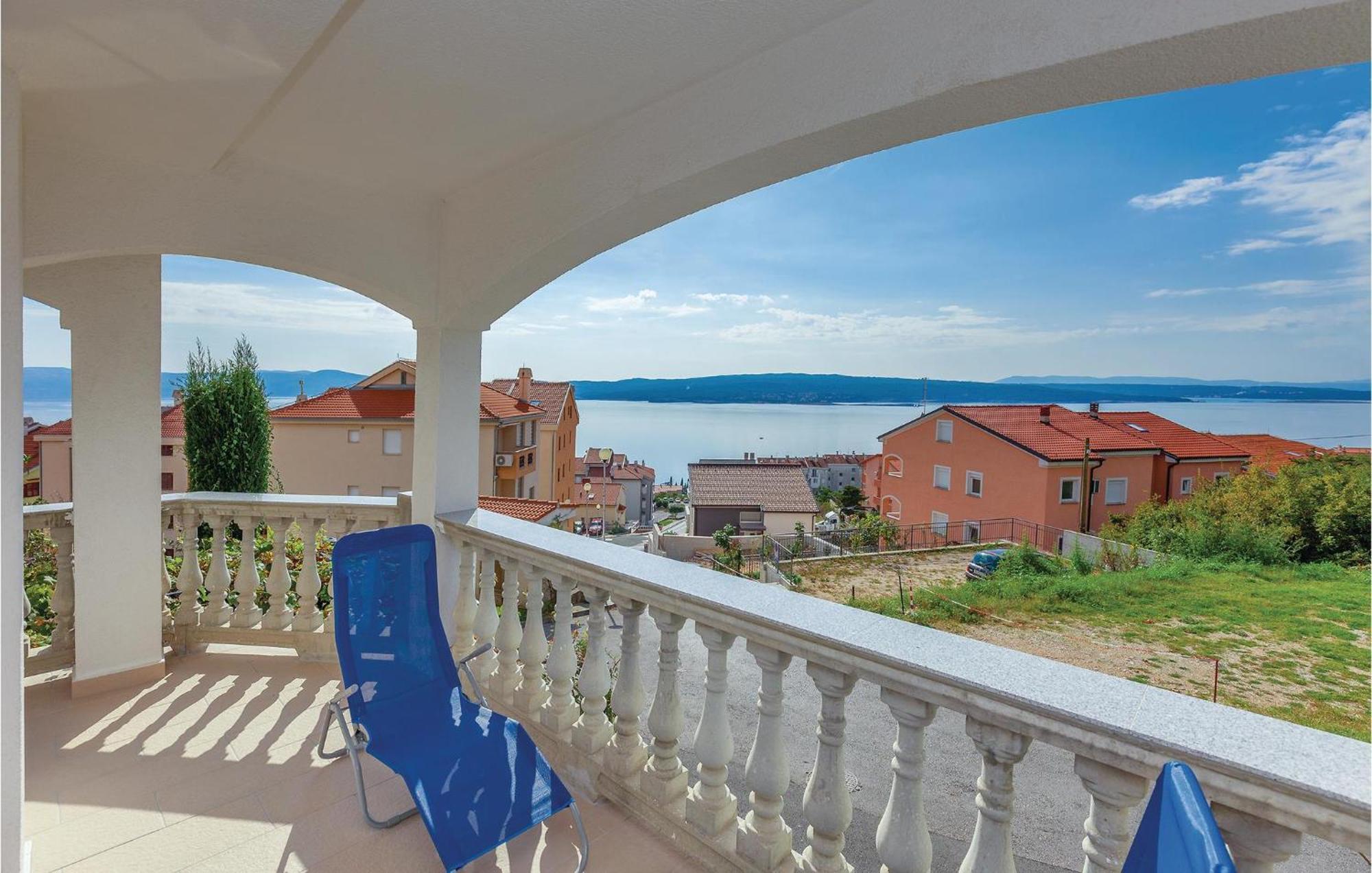 1 Bedroom Cozy Apartment In Crikvenica Exterior foto
